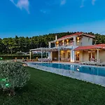 Luxury With Private Pool In Skopelos, Ideal For Families, Aelia By Kardous