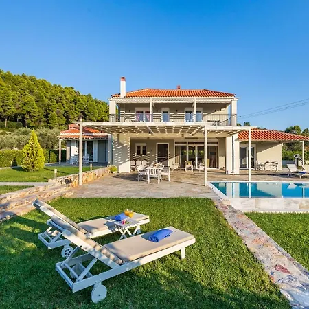 Luxury With Private Pool In Skopelos, Ideal For Families, Aelia By Kardous Vilă *