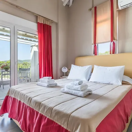 Luxury With Private Pool In Skopelos, Ideal For Families, Aelia By Kardous Alikias