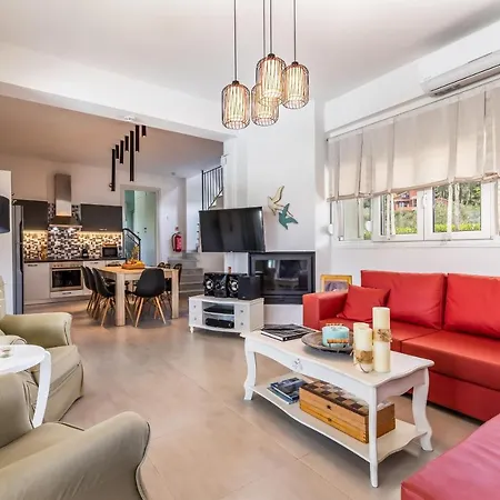 Villa Luxury With Private Pool In Skopelos, Ideal For Families, Aelia By Kardous