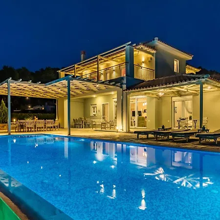 Luxury With Private Pool In Skopelos, Ideal For Families, Aelia By Kardous Villa *