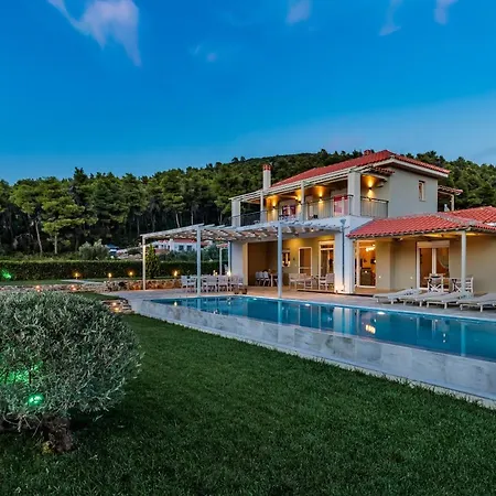 Luxury With Private Pool In Skopelos, Ideal For Families, Aelia By Kardous