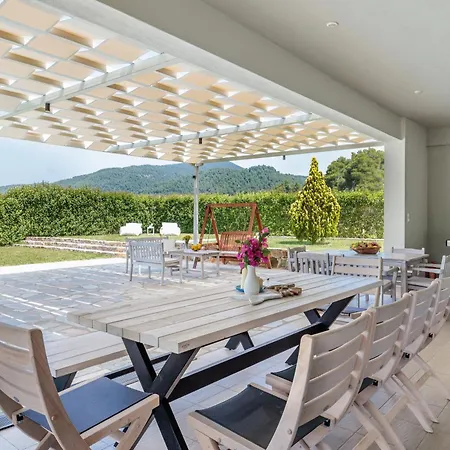 Villa Luxury With Private Pool In Skopelos, Ideal For Families, Aelia By Kardous Alikias