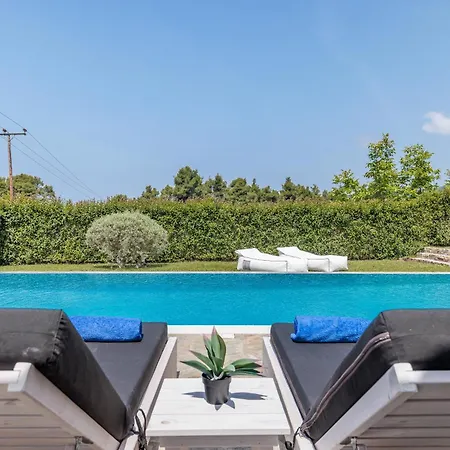 Luxury With Private Pool In Skopelos, Ideal For Families, Aelia By Kardous Vilă Alikias