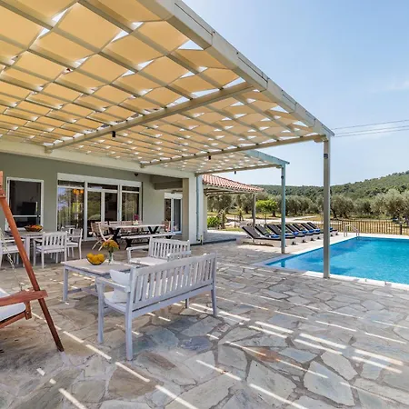Villa Luxury With Private Pool In Skopelos, Ideal For Families, Aelia By Kardous