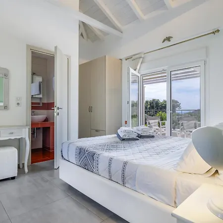 Luxury With Private Pool In Skopelos, Ideal For Families, Aelia By Kardous Villa *