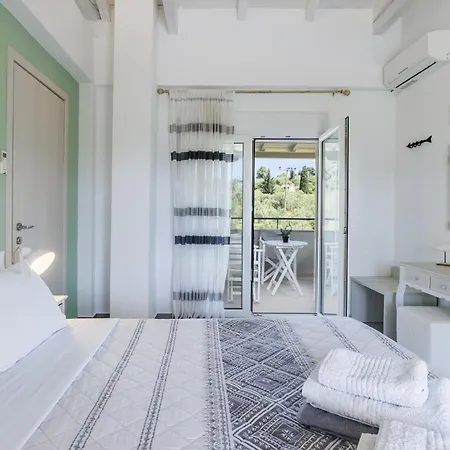 Villa Luxury With Private Pool In Skopelos, Ideal For Families, Aelia By Kardous Alikias